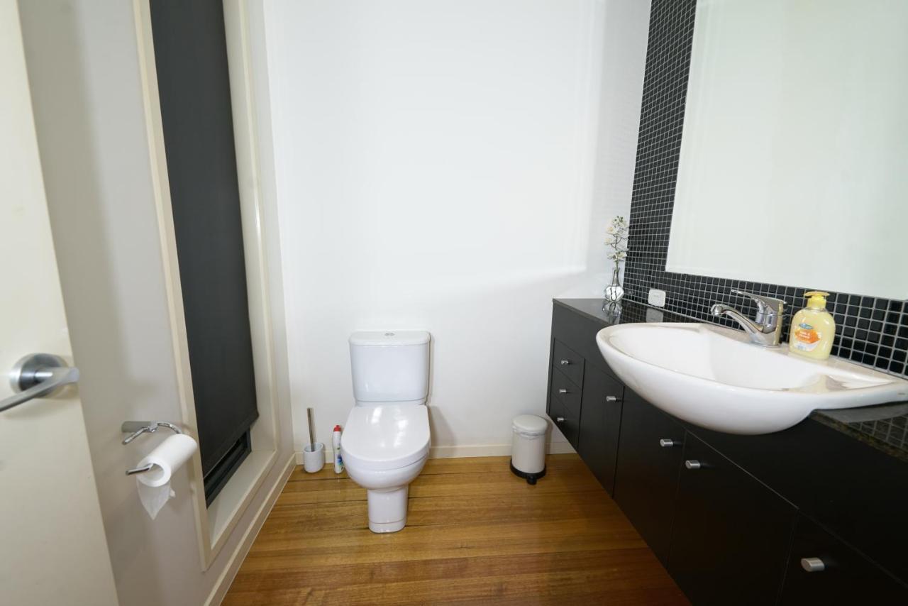 Luxury 7Brm Entire House Lakeview Blackswans Wifi Bbq Resort Point Cook Εξωτερικό φωτογραφία