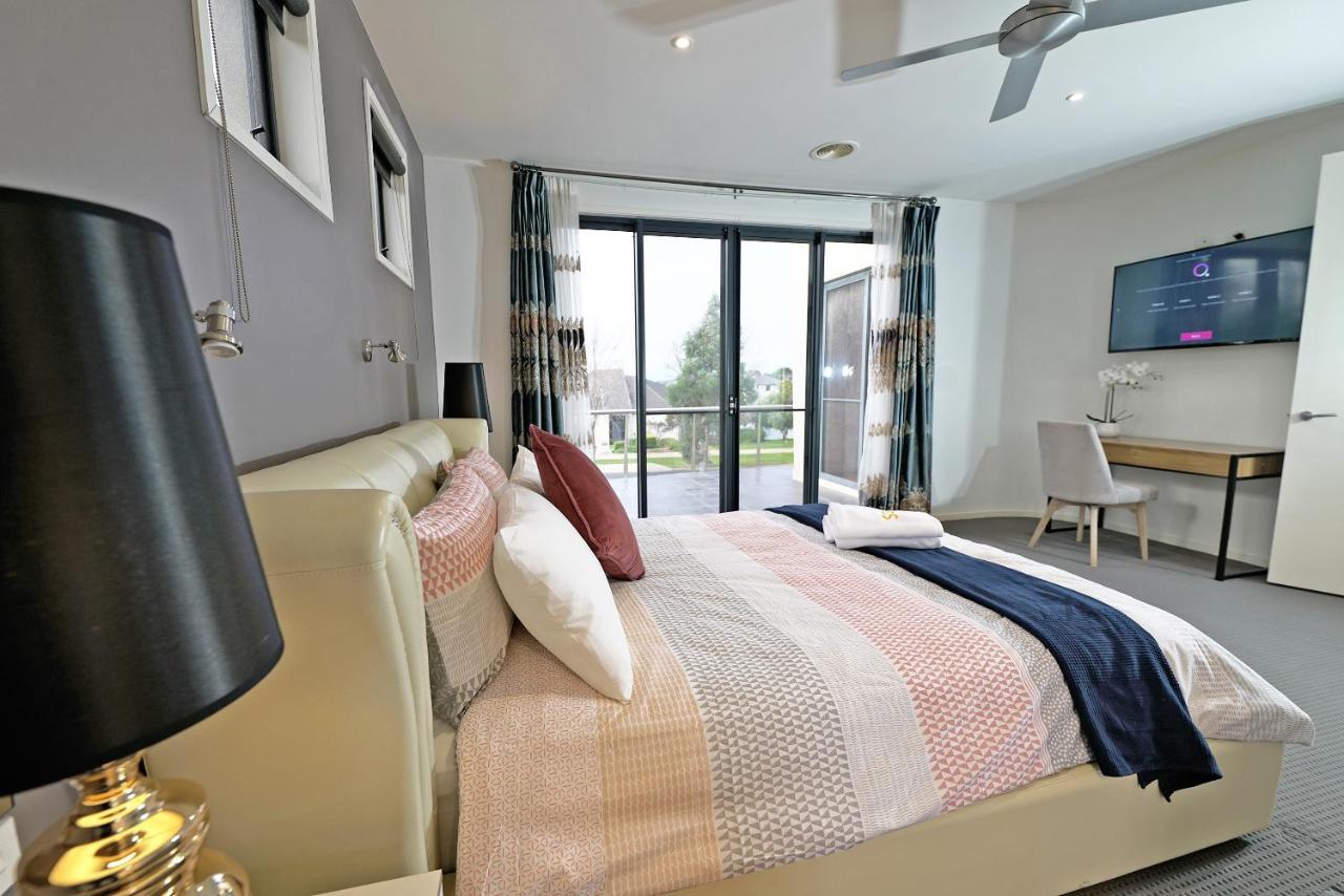 Luxury 7Brm Entire House Lakeview Blackswans Wifi Bbq Resort Point Cook Εξωτερικό φωτογραφία